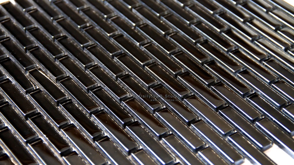 Iridescent Black Brick Glass&nbsp;Mosaic
