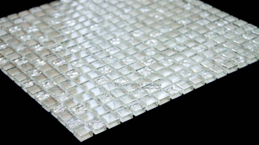 Small Square Iridescent Glass&nbsp;Mosaic