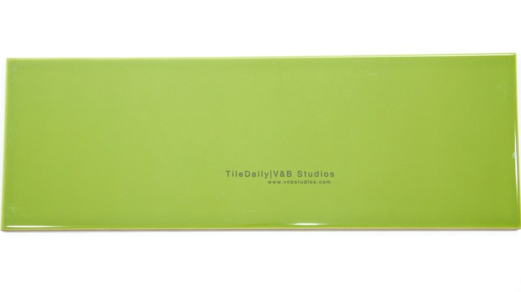 P0035GN - Colori Large Subway Tile, Green